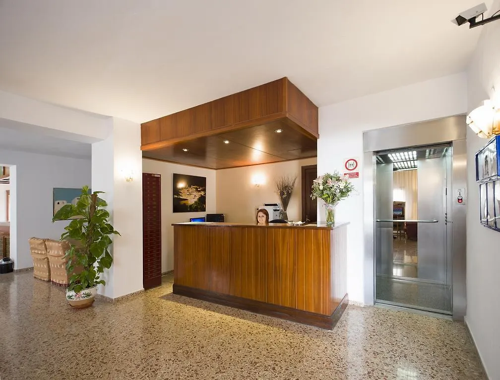 Hostal Cervantes Sant Antoni de Portmany Spagna
