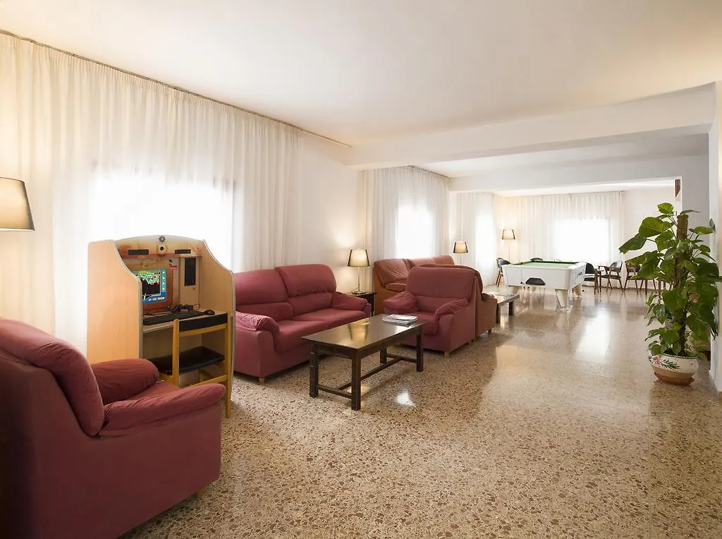 Hostal Cervantes Sant Antoni de Portmany 2*,