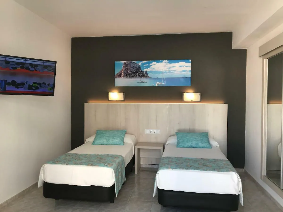 ** Гостевой дом Hostal Cervantes Сан-Антонио-Абад Испания