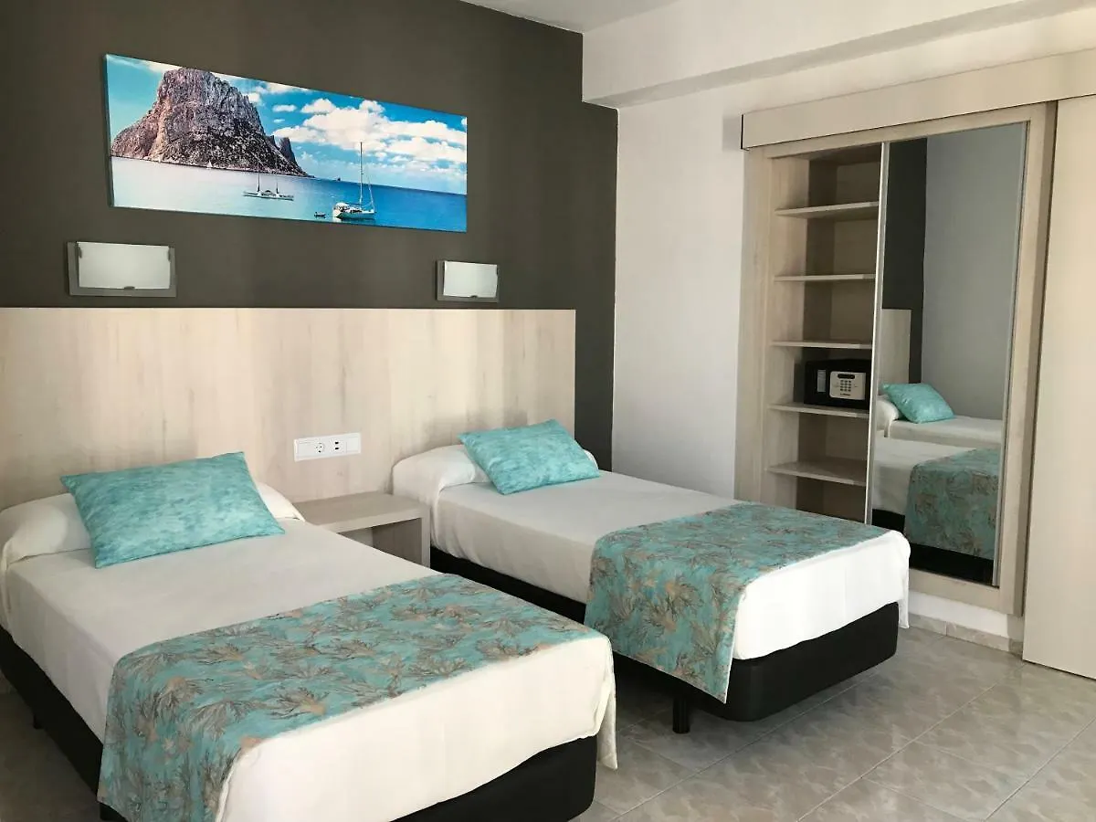 ** Гостевой дом Hostal Cervantes Сан-Антонио-Абад Испания
